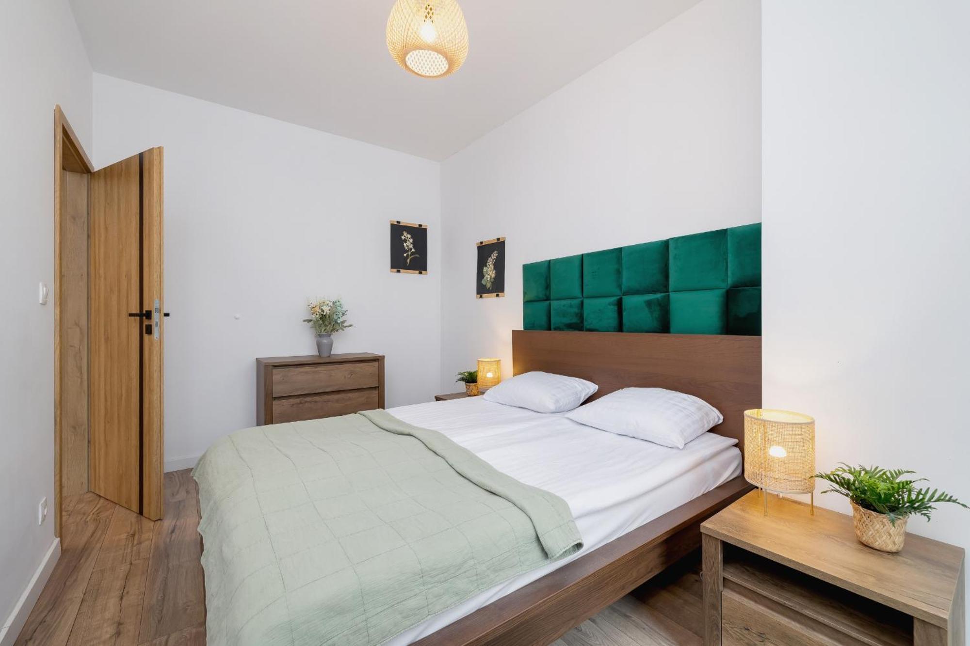 Exclusive Apartment In Katowice With Balcony, Parking, Gym And Sauna By Noclegi Renters Kültér fotó