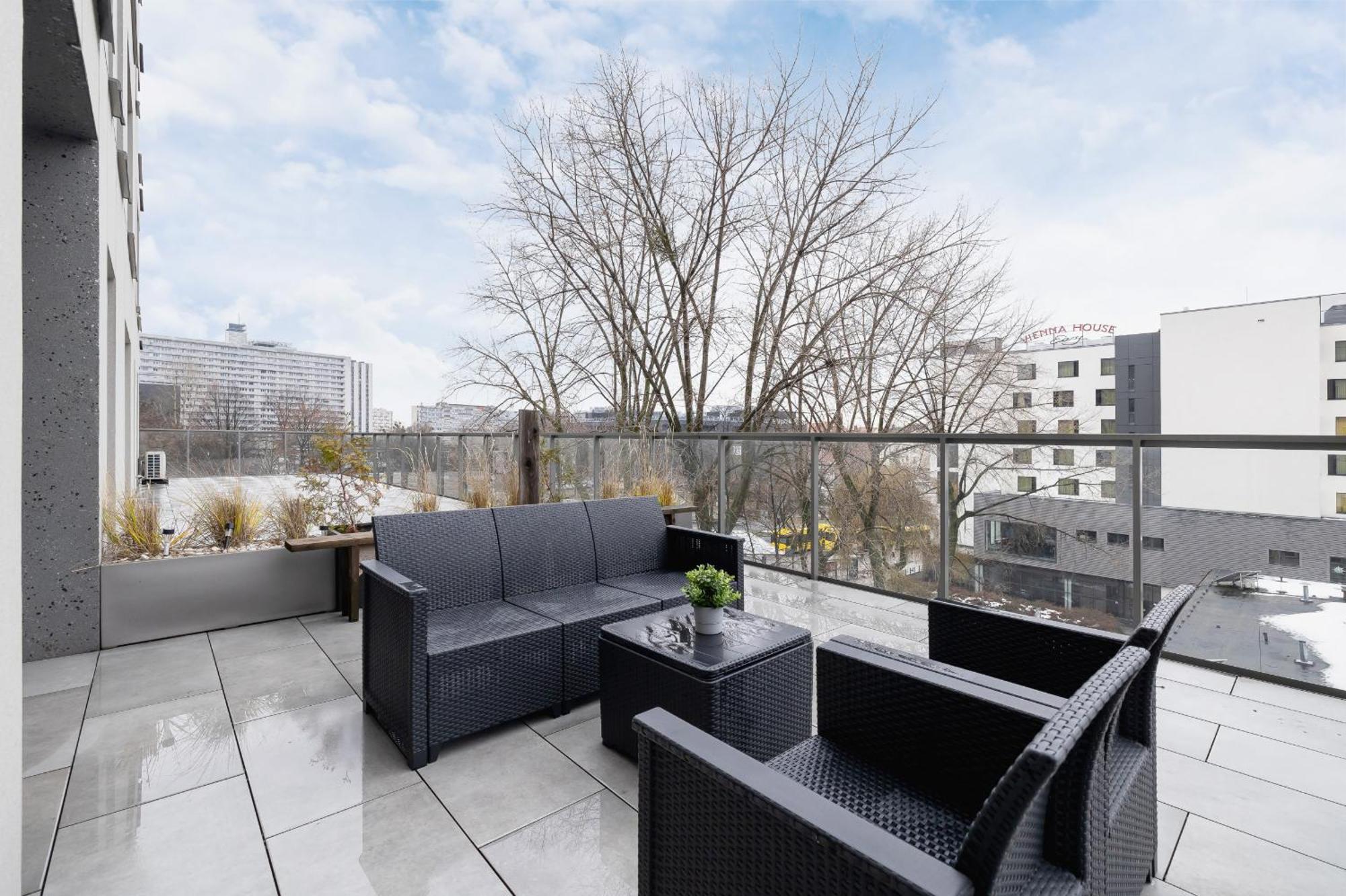Exclusive Apartment In Katowice With Balcony, Parking, Gym And Sauna By Noclegi Renters Kültér fotó
