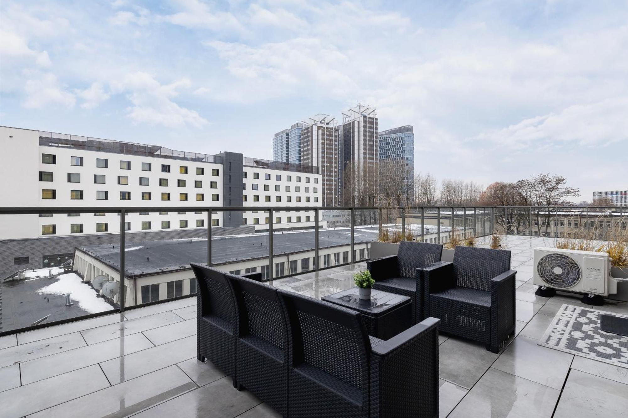 Exclusive Apartment In Katowice With Balcony, Parking, Gym And Sauna By Noclegi Renters Kültér fotó
