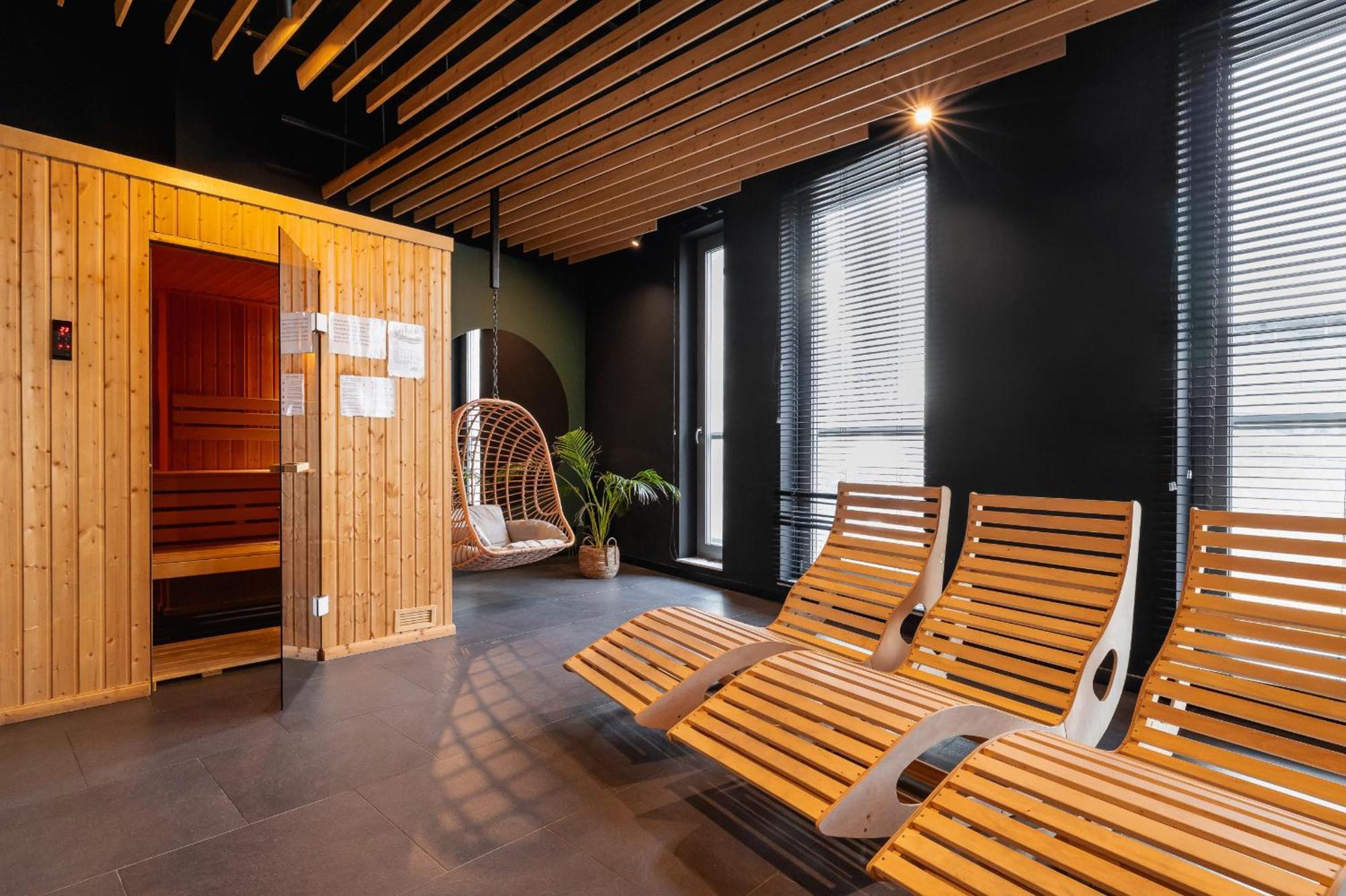 Exclusive Apartment In Katowice With Balcony, Parking, Gym And Sauna By Noclegi Renters Kültér fotó